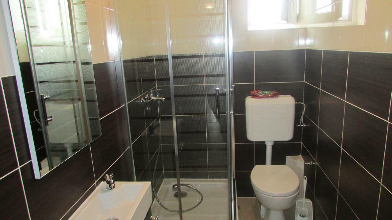 Apartman Franjicic Кореница Екстериор снимка